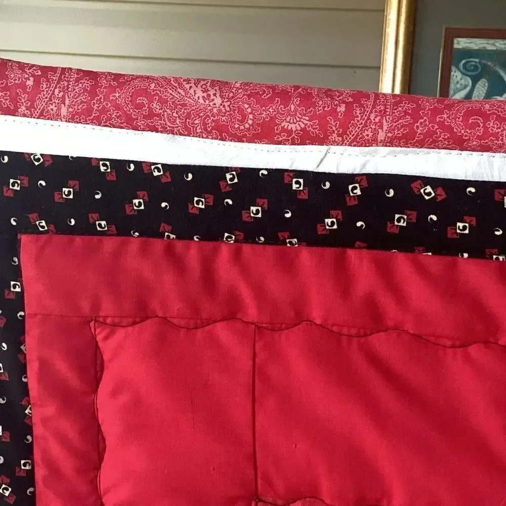 NWT Hand Crafted “Scotty Lovers” Red White and Black Elegant Lap Quilt
